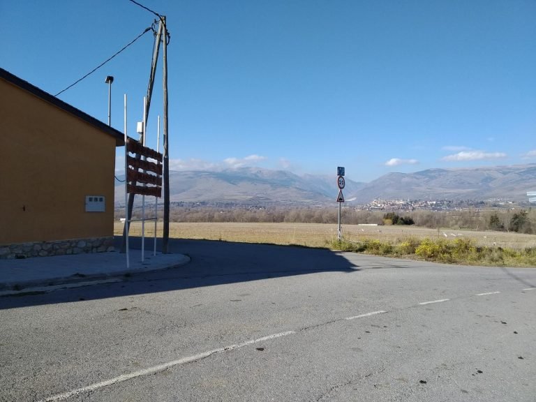 Local social de Vilallobent i zona esportiva (arribada)