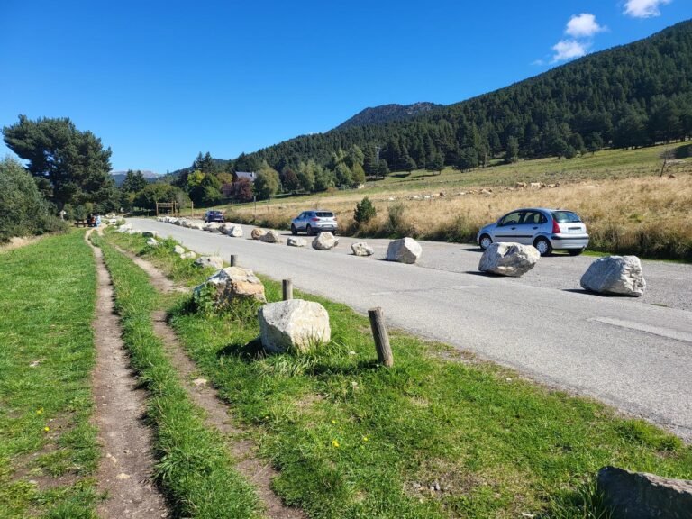 Aparcament. Punt final de la ruta